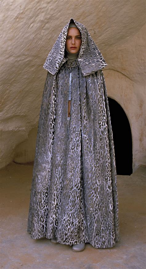 padme's wardrobe season 1